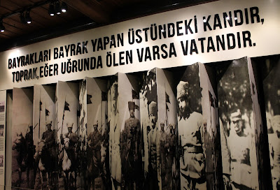 Burası; bağımsızlık mücadelesine ilk el veren halkın yaşadığı şehir, Eskişehir'dir. Burası; Eskişehir'in Kurtuluş Müzesi'dir.